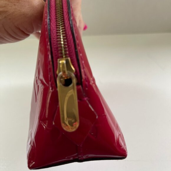 Louis Vuitton Vernis Red Makeup Pouch - Picture 8 of 11